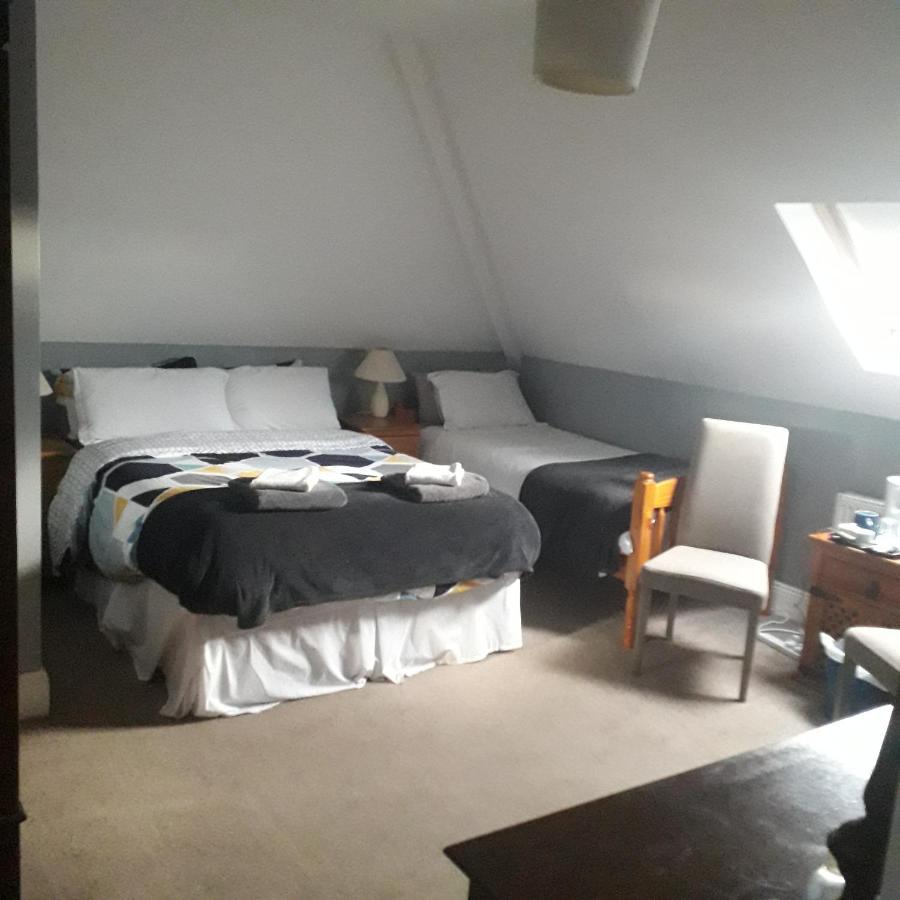 The Curragh Country House Accommodation Newbridge  Eksteriør billede