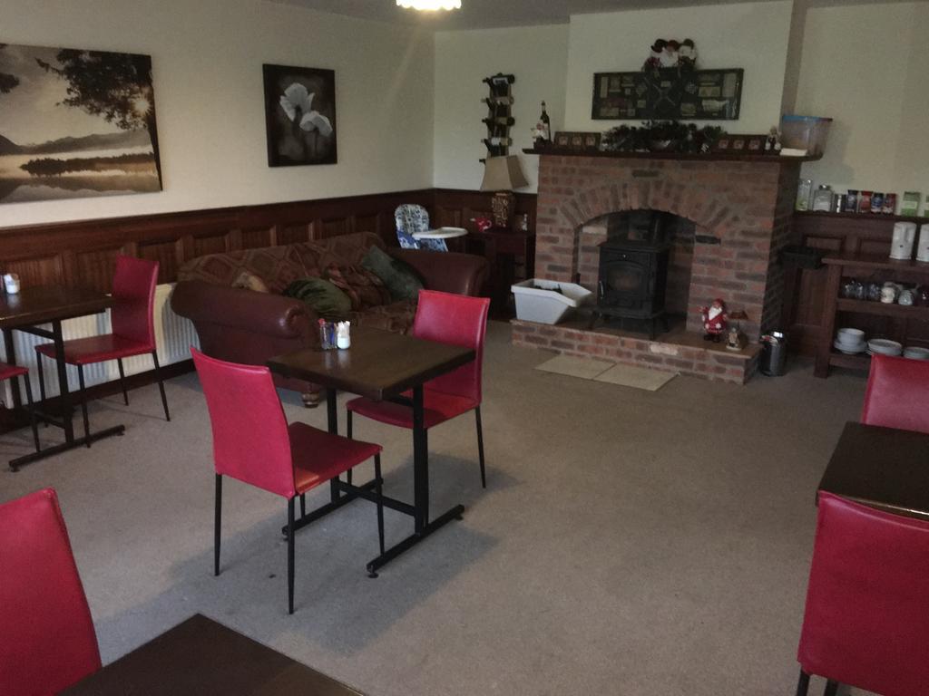 The Curragh Country House Accommodation Newbridge  Eksteriør billede