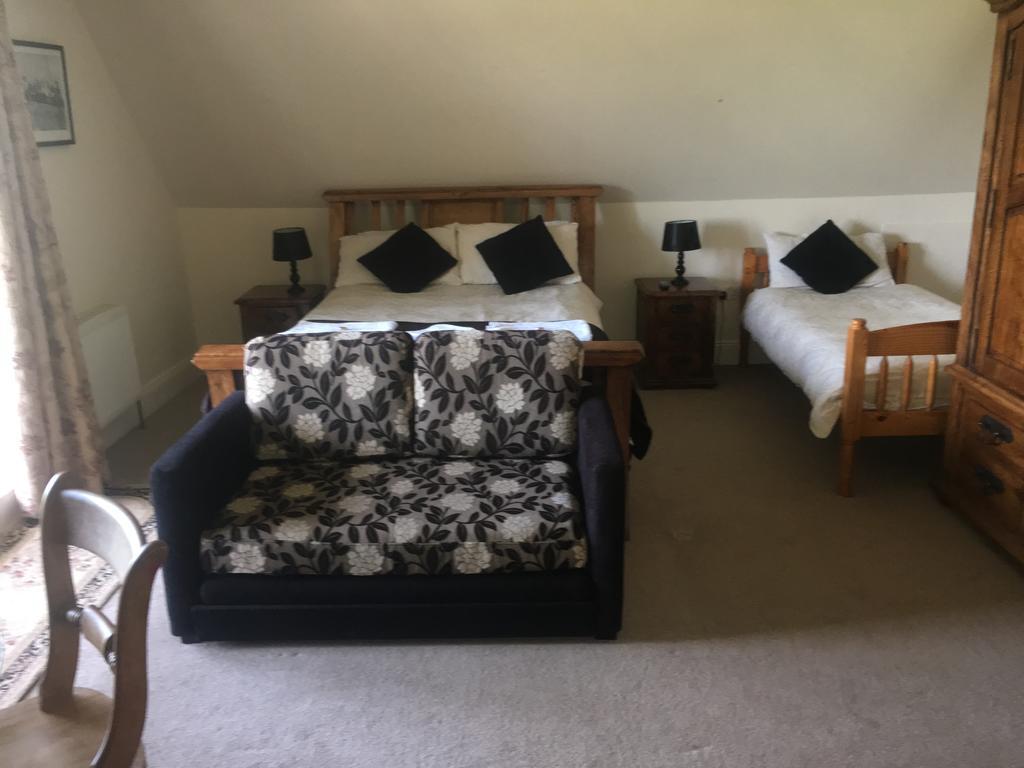 The Curragh Country House Accommodation Newbridge  Eksteriør billede